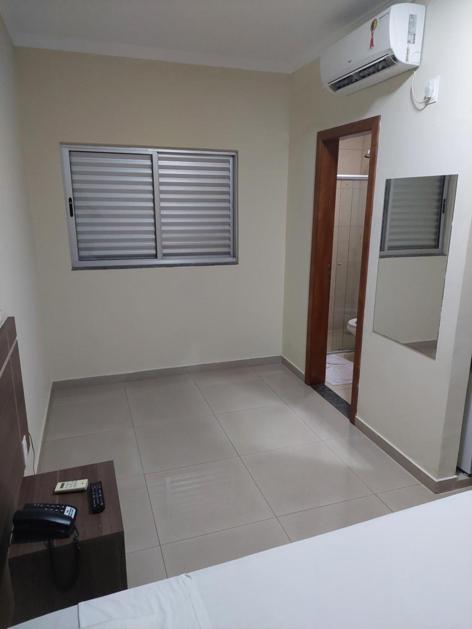 Apoema Hotel Cuiabá Esterno foto