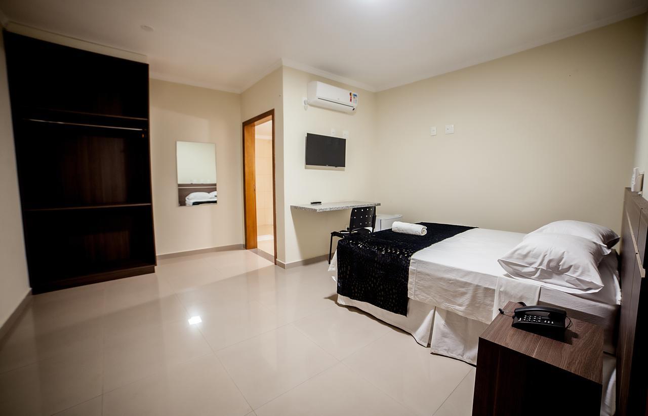 Apoema Hotel Cuiabá Esterno foto