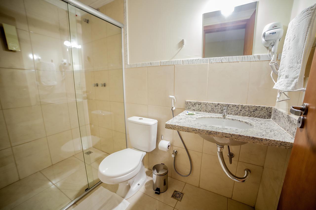 Apoema Hotel Cuiabá Esterno foto